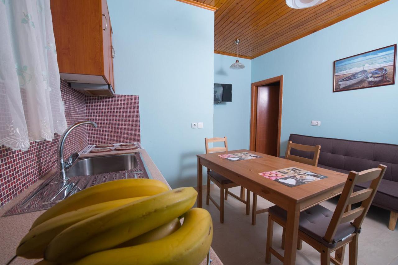 Πέτρινο Σπίτι Hotel Lazaráta Екстериор снимка